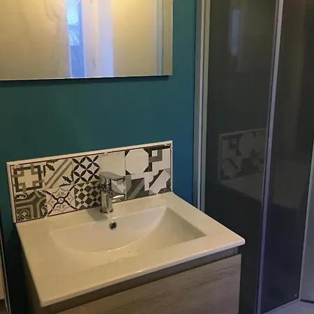 La Maison D'en Face Apartman *